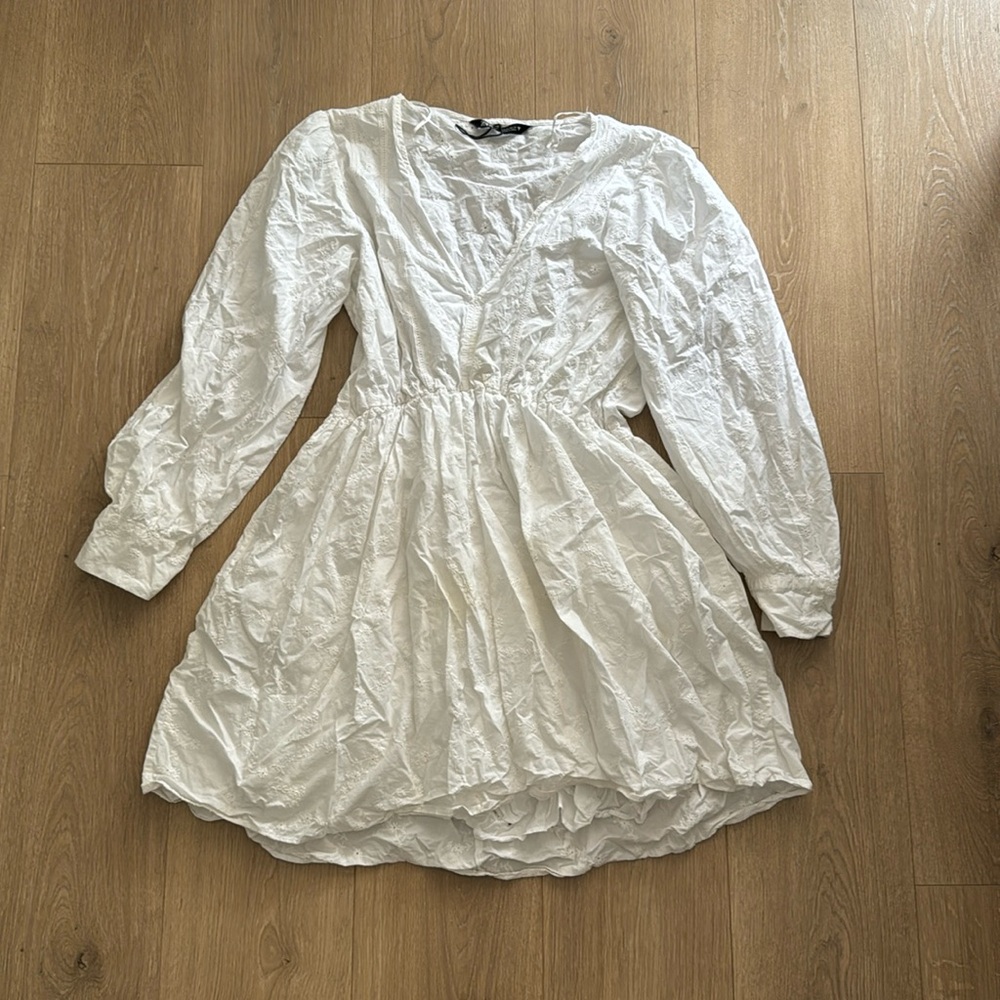 Zara White Long-Sleeve Maxi Dress